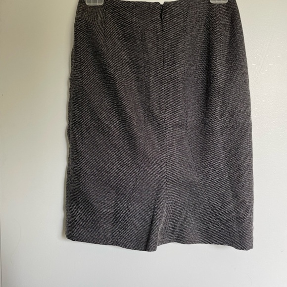Ann Taylor pencil skirt - Picture 2 of 2